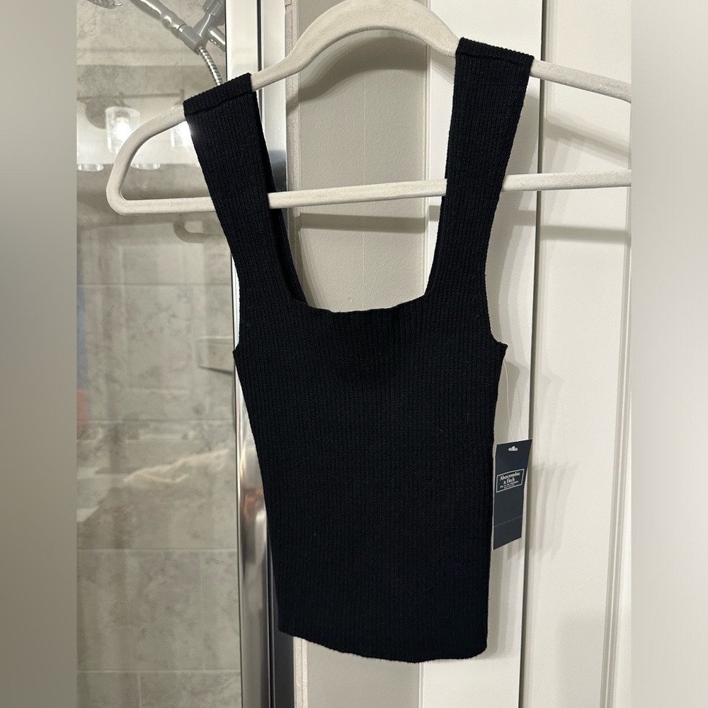 Abercrombie tank - size xs